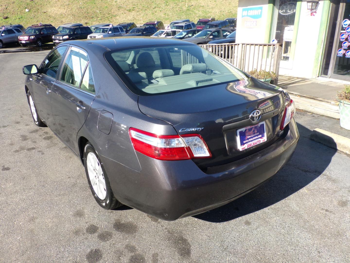 2009 Gray Toyota Camry Hybrid Sedan (4T1BB46K29U) with an 2.4L L4 DOHC 16V HYBRID engine, CVT transmission, located at 5700 Curlew Drive, Norfolk, VA, 23502, (757) 455-6330, 36.841885, -76.209412 - Photo#12